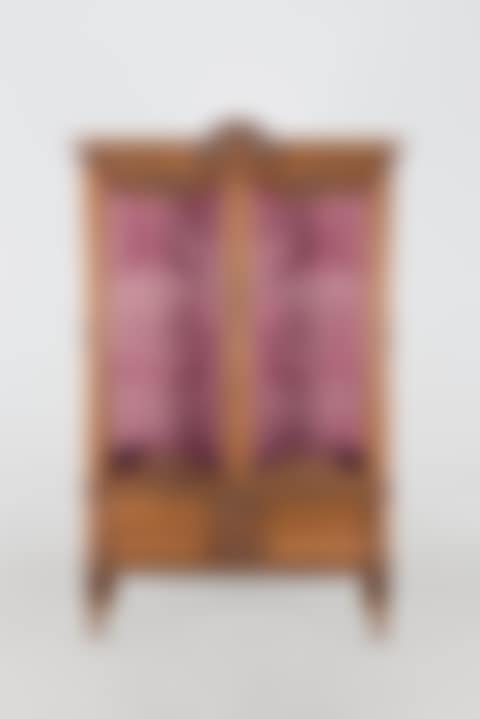 An early 20th.C oak display cabinet (preview)