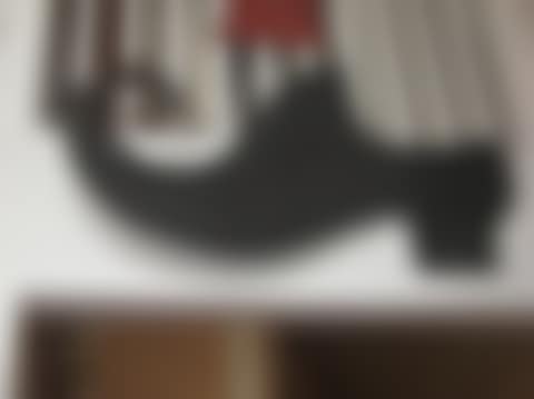 representing a clog with a curved tip in cut iron sheet (preview)