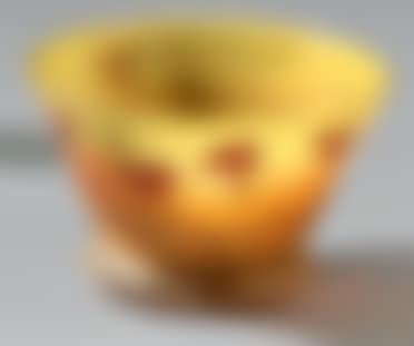 Cup on overhanging heel (preview)