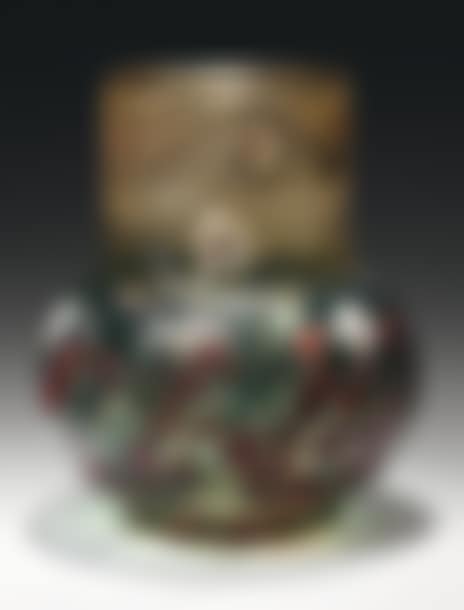 Important spherical vase with a cylindrical neck (preview)