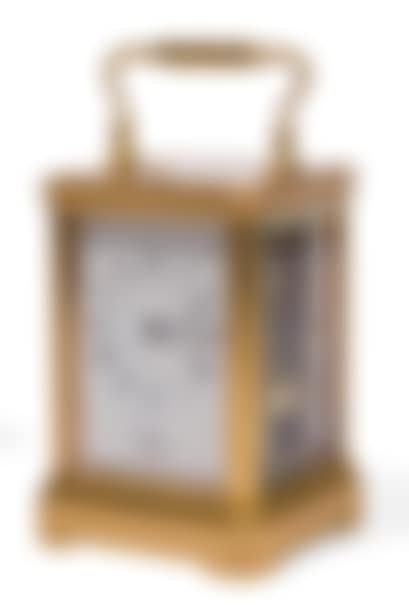 “Cornice” type travel clock (preview)