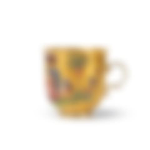 A Meissen gold-ground cup (preview)