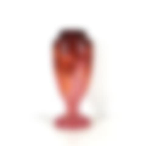 Baluster-shaped vase on pedestal (preview)