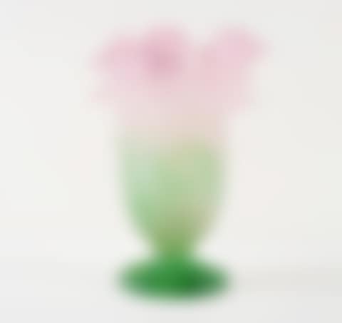 Vase with roses (preview)