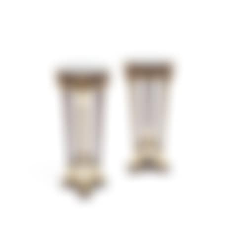 A pair of jardinières (preview)