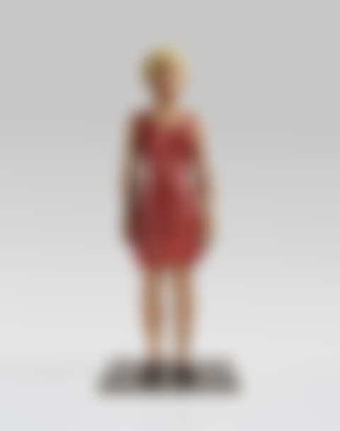 Frau in rotem Kleid (preview)