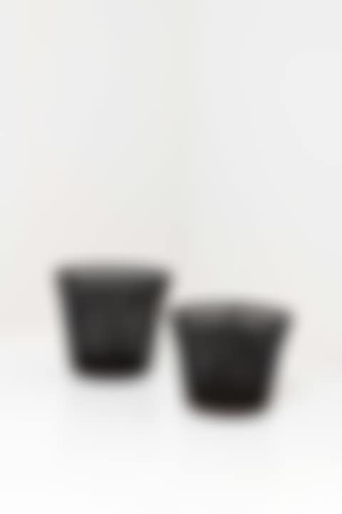 Set of two planters (preview)