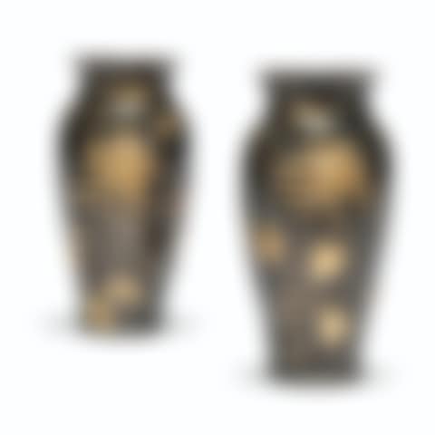 A PAIR OF JAPANESE BRONZE VASES  (preview)