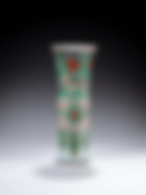 A famille-verte "phoenix" beaker vase (preview)