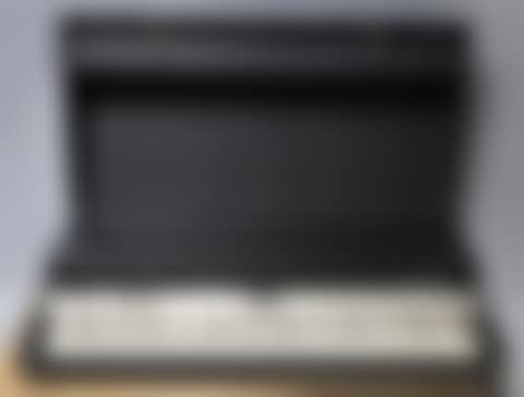 Electric suitcase piano (preview)
