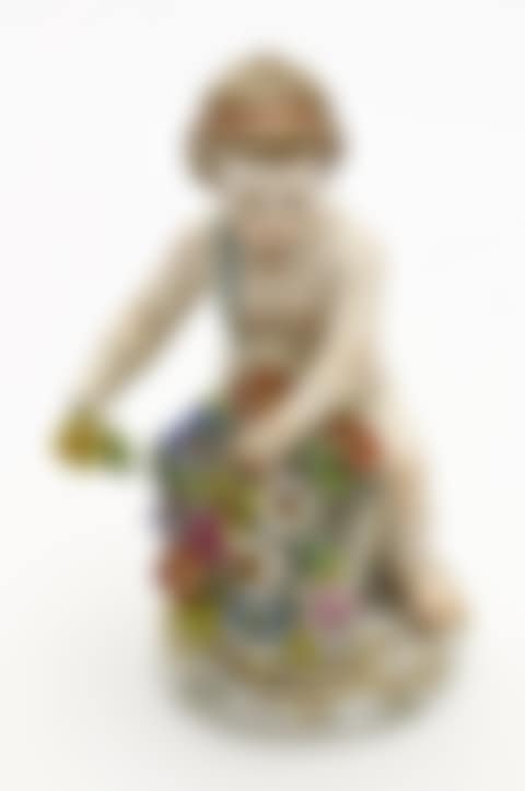 Cupid with flower basket (preview)