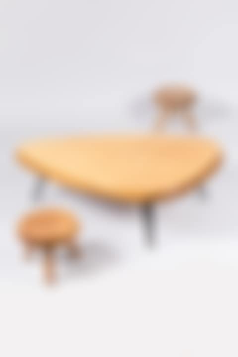 Coffee table called "Free Form" (preview)