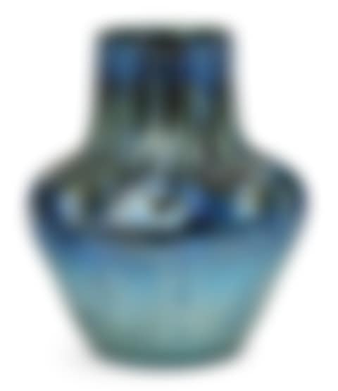Ribbed Vase (preview)