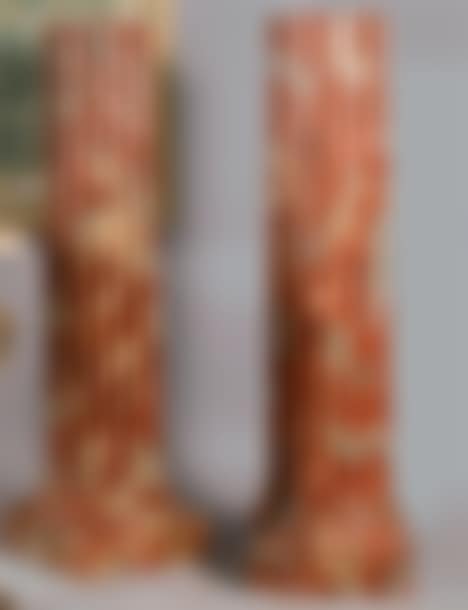Pair of fluted columns (preview)