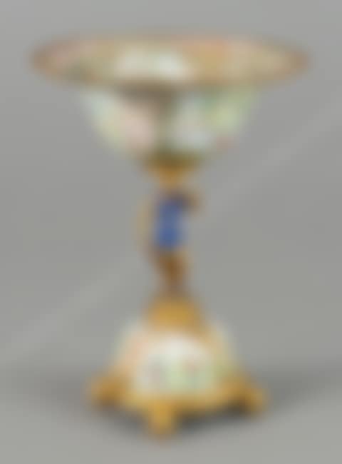 Gilded metal cup (preview)