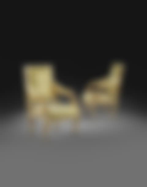PAIRE DE FAUTEUILS À CHÂSSIS D"ÉPOQUE NÉOCLASSIQUE (preview)