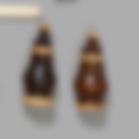 Two covered pots in baluster shape (preview)