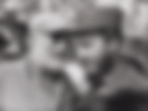 Con Hemingway (preview)
