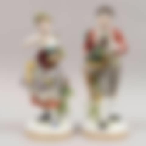 Couple with fruits and flowers (preview)