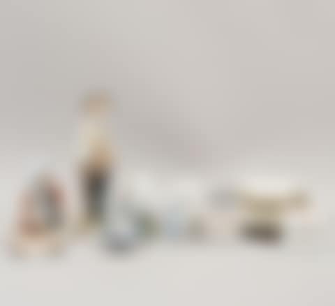Lot of decorative items (preview)