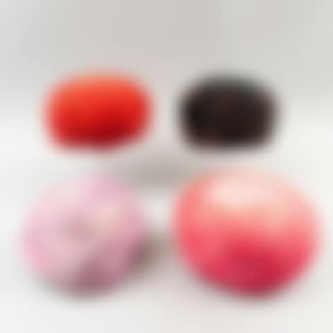 Lot of ladies" hats. (preview)