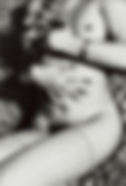 Margot in a motel, Ventura Blvd Hollywood (preview)