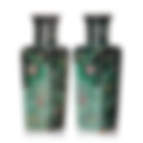 A pair of "famille noire" vases (preview)