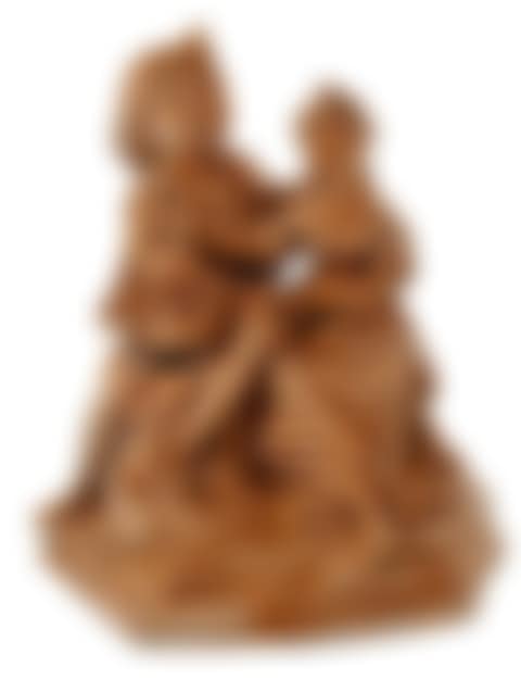 seated couple holding a basket of fruit (preview)