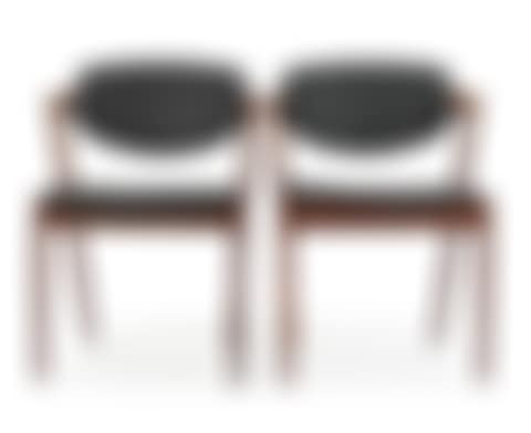 A pair of armchairs (preview)