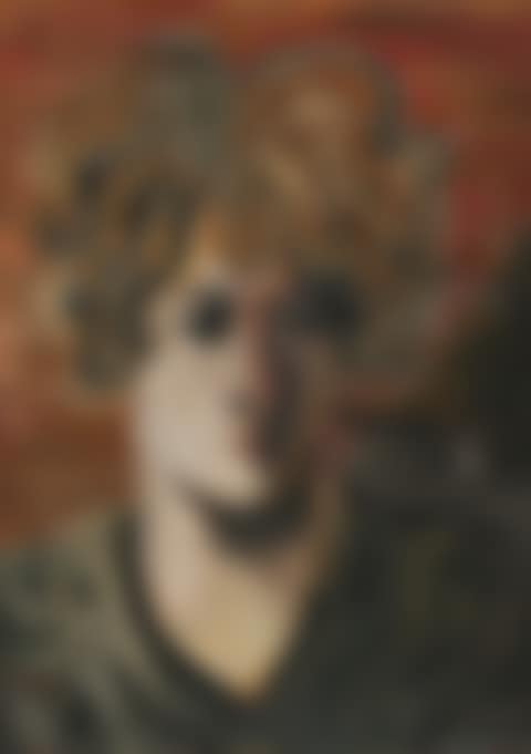 Frau mit dunkelbraunem Haar (preview)