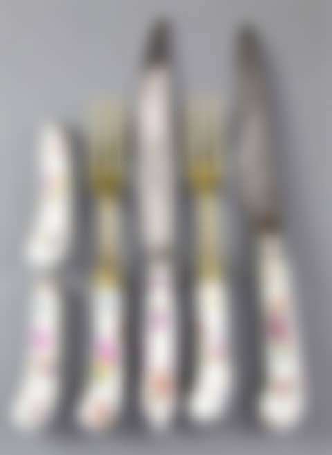 A group of five Meissen porcelain cutlery handles (preview)