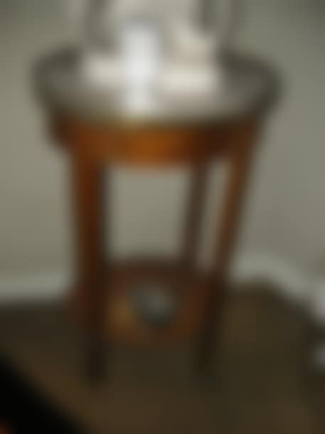 Gueridon (preview)