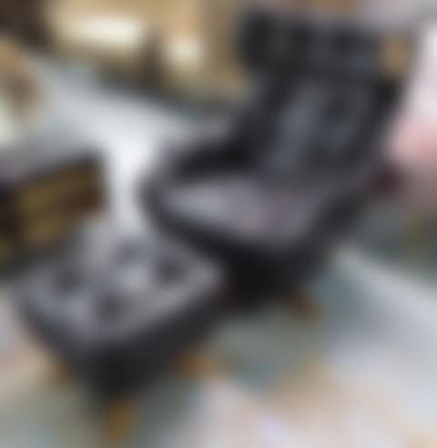 Statesman Chair and Stool (preview)
